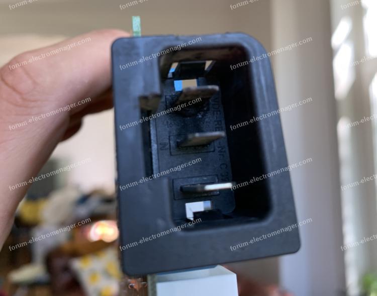lave vaisselle bosch odeur de brule 1