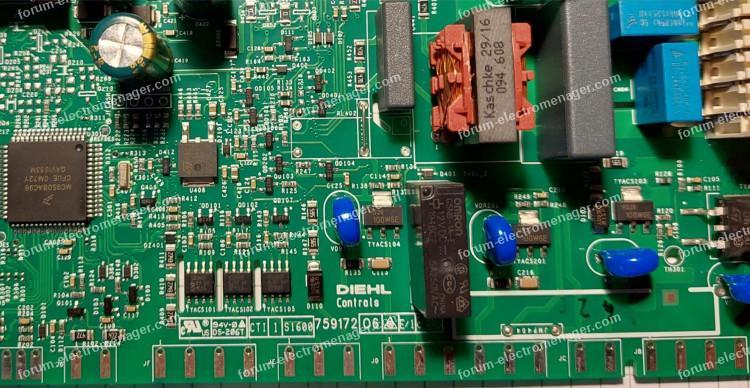 relais noir Omron G5NB 1A-E